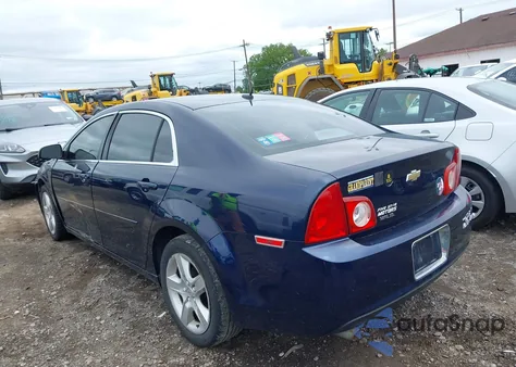 2010 Chevrolet Malibu Ls z USA, uszkodzony, nr VIN 1G1ZB5EB1AF312117